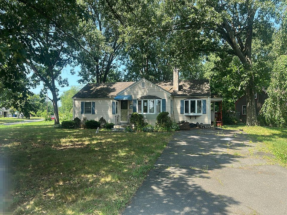 1st image of 39 Darien Dr