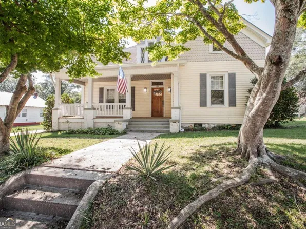 127 Sims St, Carrollton, GA 30117