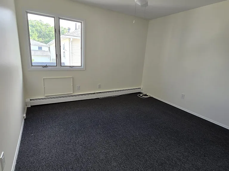 395 Chelsea St #2 — Photo 8
