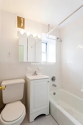 Rented by Mirador Real Estate | media 14