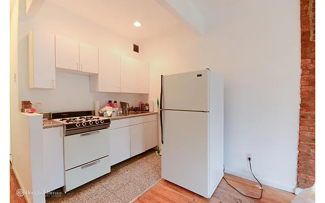Rented by Douglas Elliman | media 4