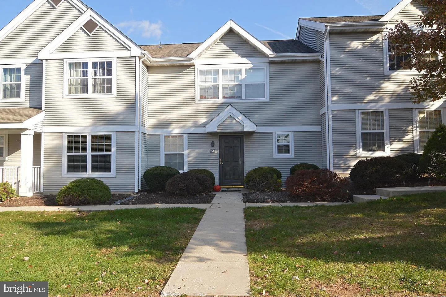 105 Colleen Ct photo 1