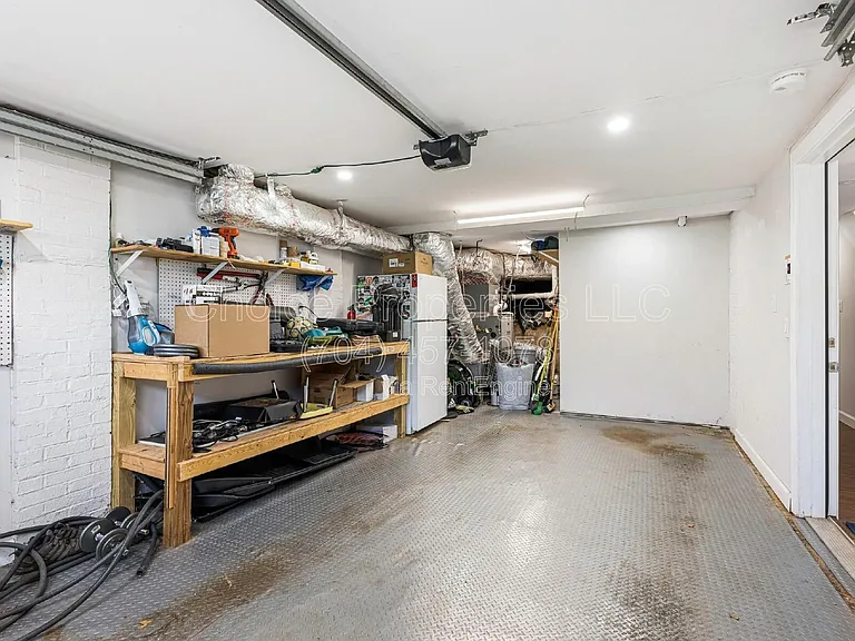 611 Poindexter Dr — Photo 32