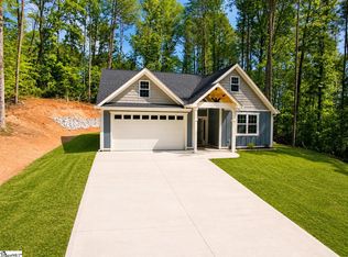 202 Loblolly Dr, Westminster, SC 29693