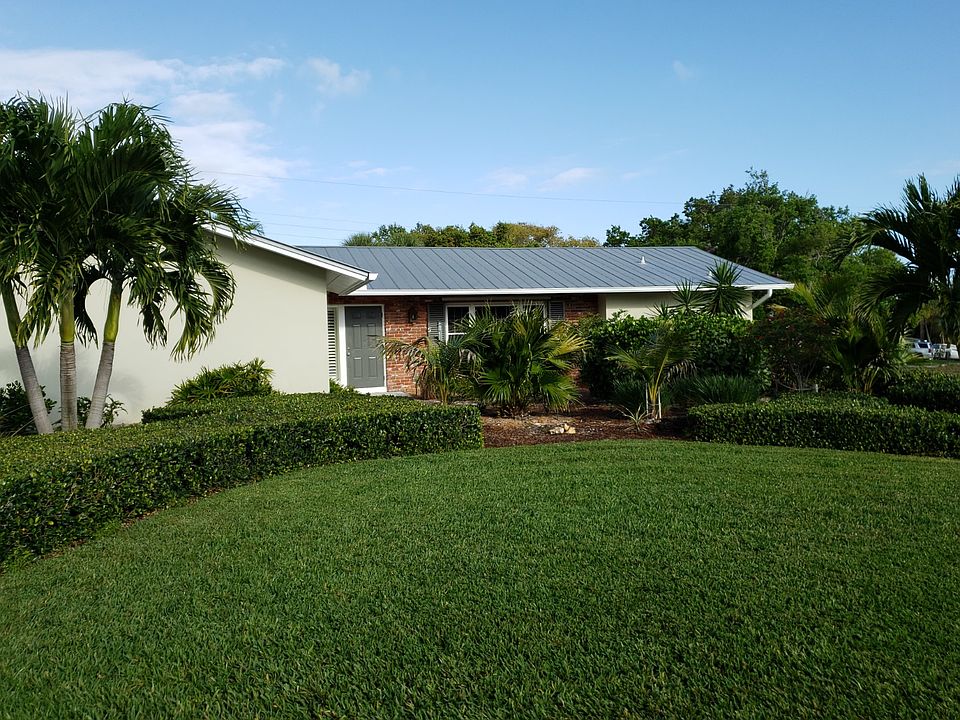 1st image of 1238 NE Sago Dr
