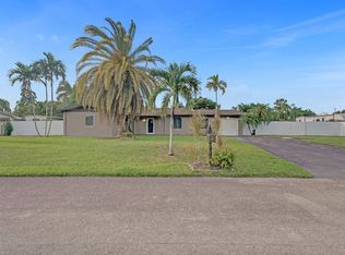 15881 SW 281st St, Homestead, FL 33033