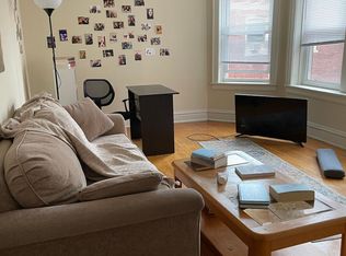 1258 W Albion Ave APT 3A, Chicago, IL 60626