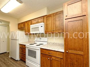 824 Lincoln Rd APT 102, Bellevue, NE 68005