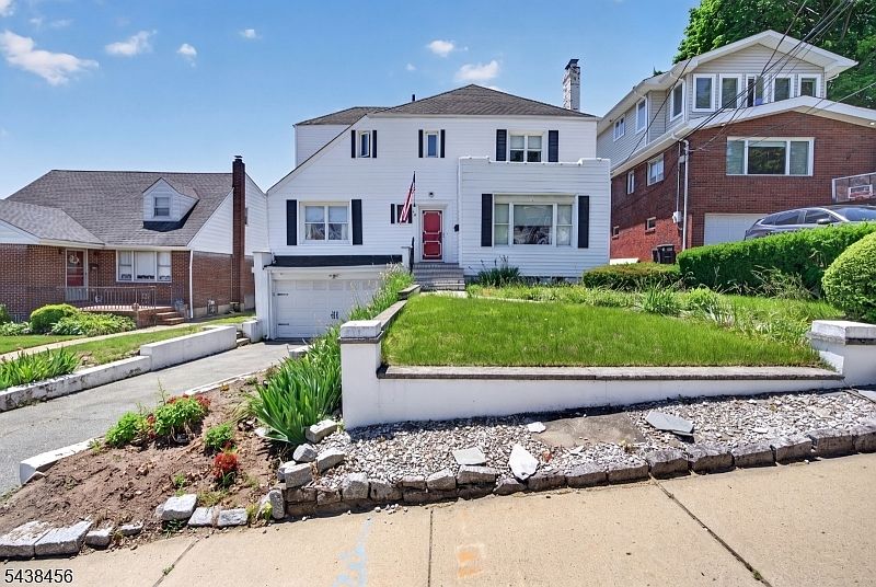 1st image of 25 Cresthill Ave