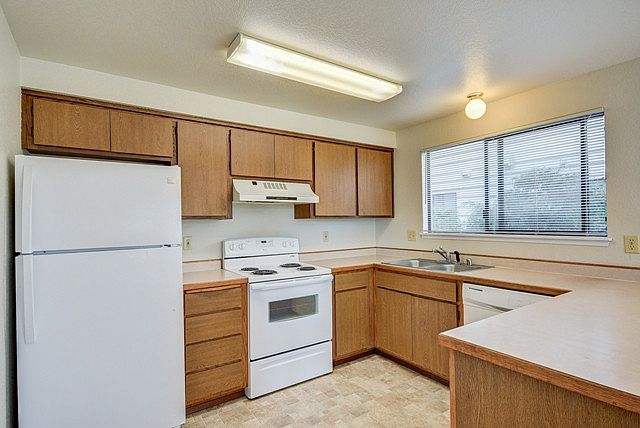 1st image of 455 S Oak Harbor St APT B201