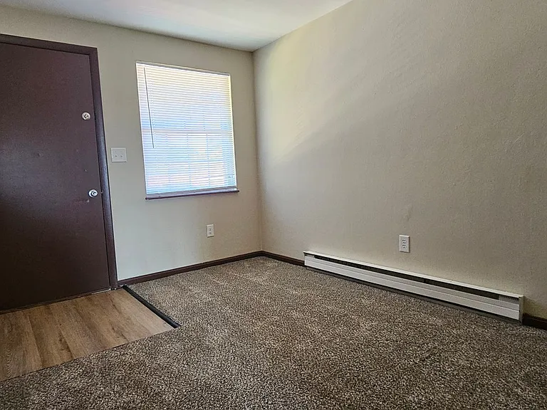 90 Wood Drive — Photo 8