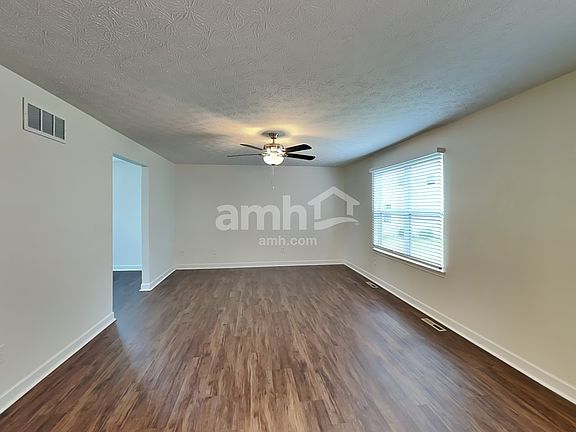 3rd image of 718 Rolling Acre Dr
