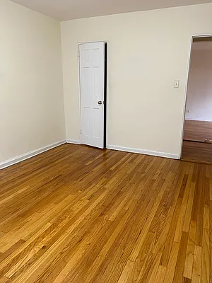 Rented by FirstService Realty (legacy) | media 34