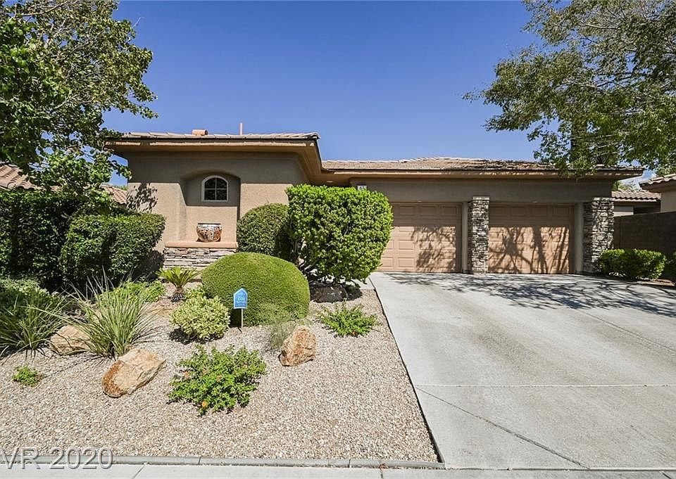 1st image of 63 Emerald Dunes Cir
