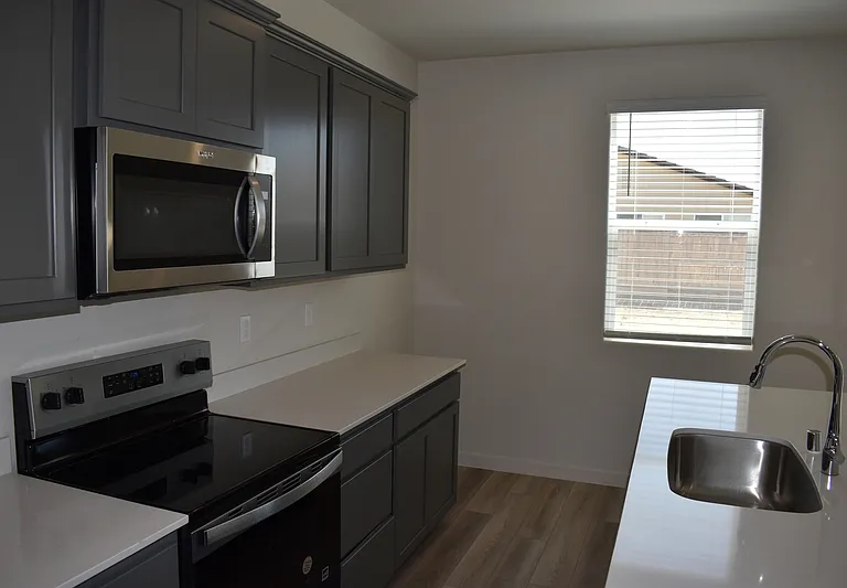 4624 Athena Dr — Photo 13