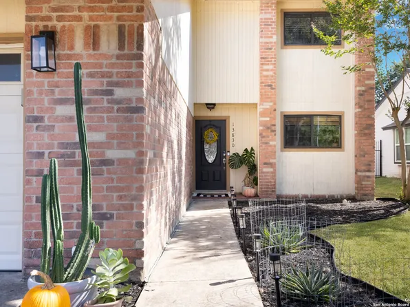 13830 TREE CROSSING ST, San Antonio, TX 78247