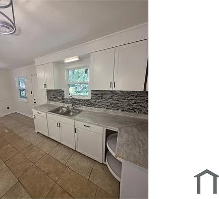 3 bed, 1198 sqft, $1,000 — Photo 2
