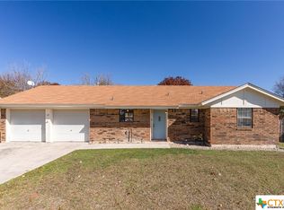 117 E Hogan Dr, Copperas Cove, TX 76522