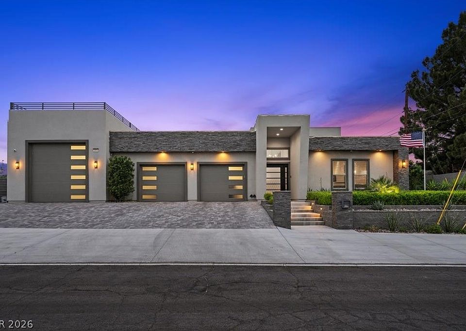 1st image of 2904 Candelaria Dr
