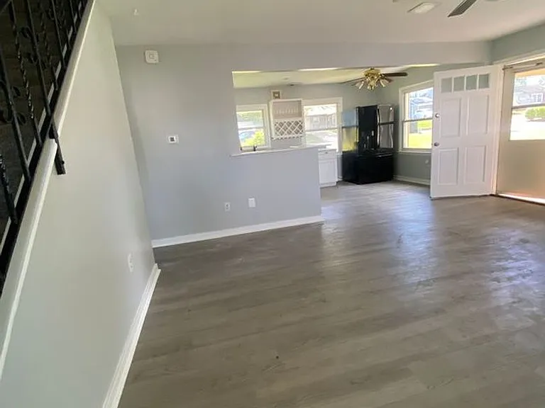 51 Peacock Ln — Photo 7