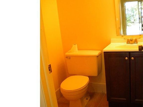 4th image of 3325 Quail Close #15
