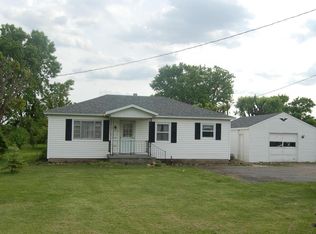1369 Dayton Ave, Washington Court House, OH 43160