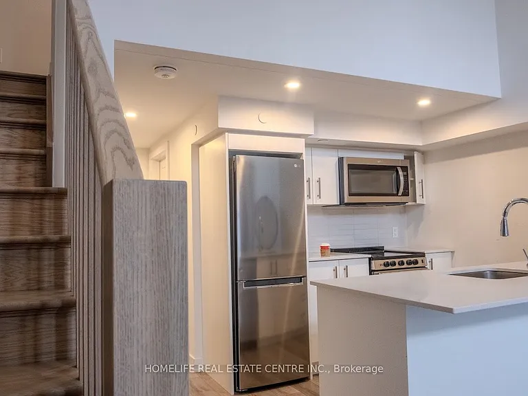 312 Erb St W #105 — Photo 11
