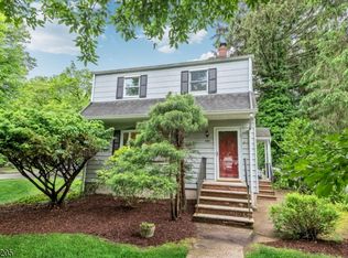 330 Vesta Ct, Ridgewood, NJ 07450
