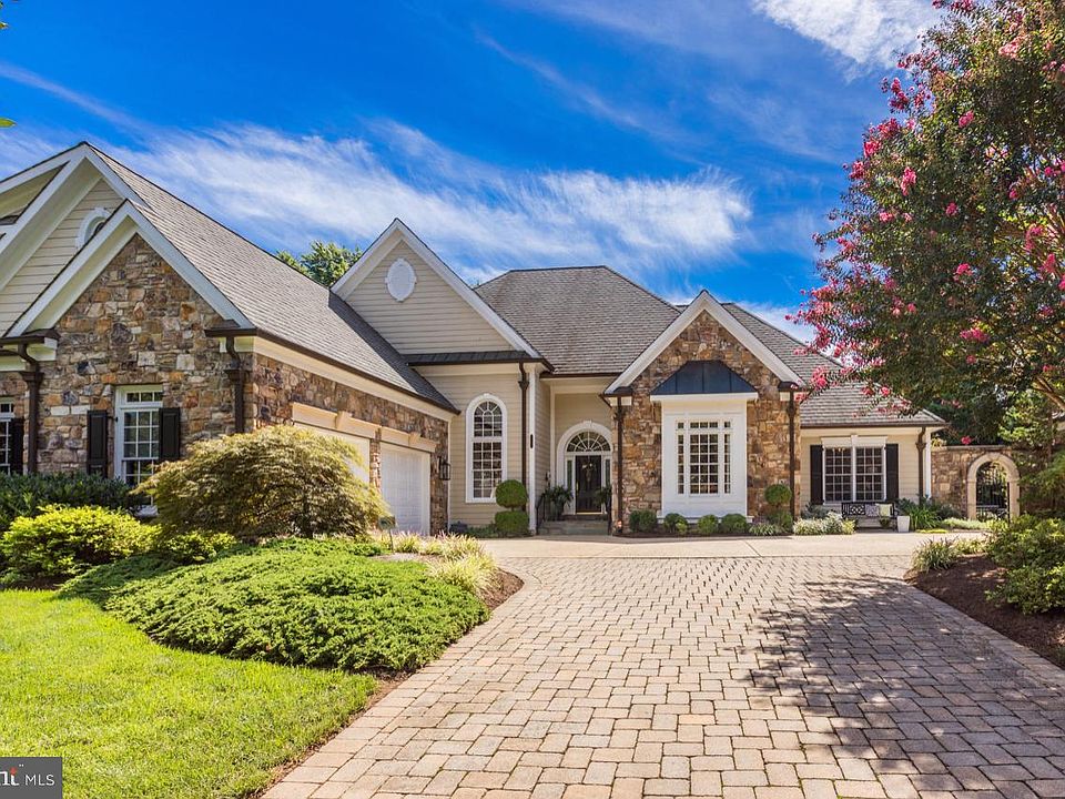 1st image of 6601 Malta Ln