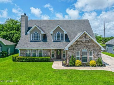2 Pecan Ln, Long Beach, MS, 39560