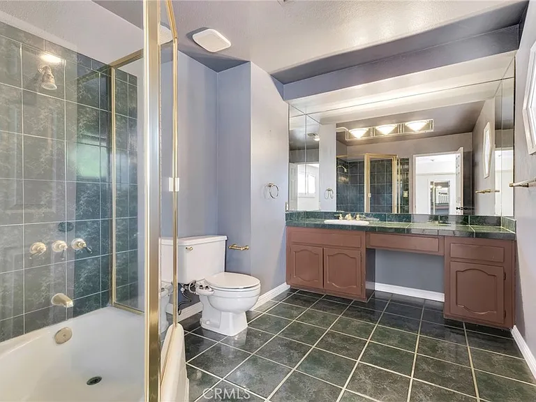 22781 Macfarlane Dr — Photo 27