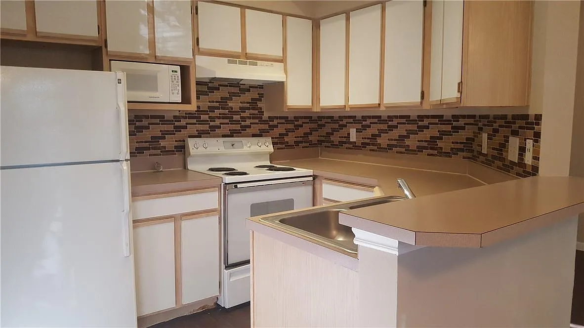 1 bed, 1.0 bath, 608 sqft, $1,150 — Photo 4