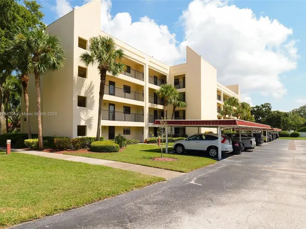11485 Oakhurst Rd APT B304, Largo, FL 33774