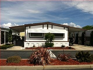 1st image of 275 Burnett Ave Spc 4
