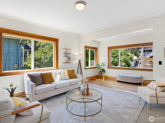 3rd image of 3422 21st Avenue S