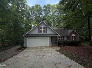 6073 Jones Cir, Sanford, NC 27332