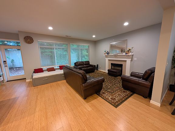 Living Room with FirePlace