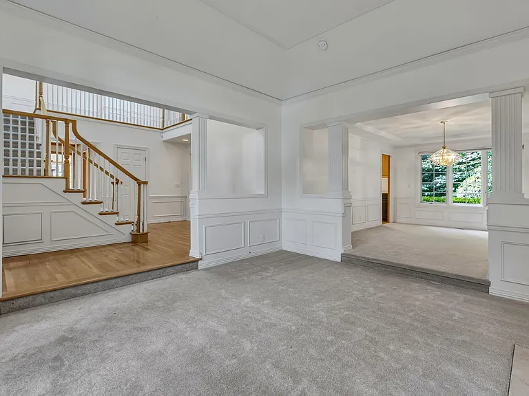 16323 NE 50th Way — Photo 7