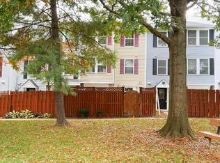 27 Whitechurch Ct, Germantown, MD 20874