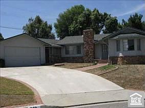 1st image of 619 S Acacia Ln