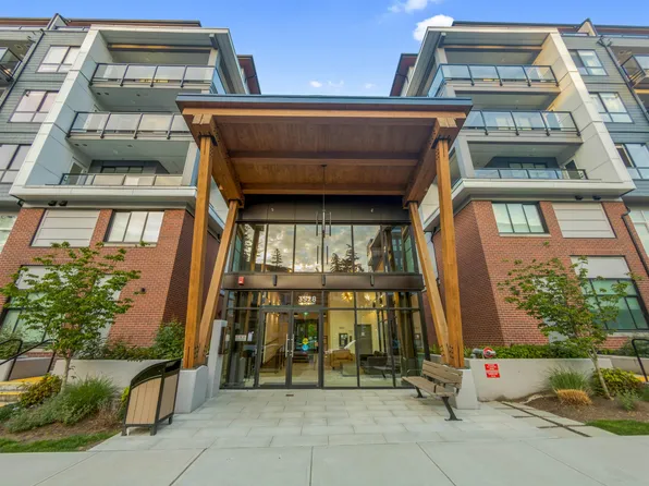 3528 146a St #102, Surrey, BC V4P 0H4