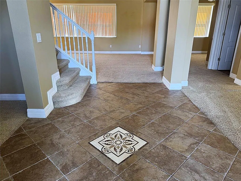 5 bed, 3.0 bath, 3846 sqft, $3,750 — Photo 4
