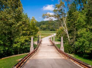 1754 Oakbrook Trl, Ooltewah, TN 37363