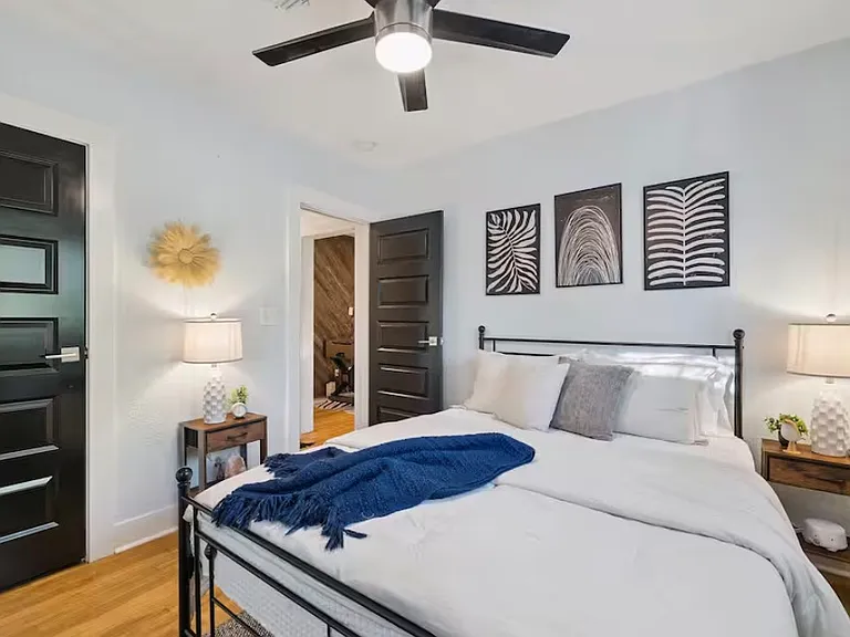 928 E Whitton Ave — Photo 5