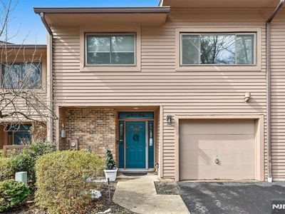 175 Winchester Ct, Township Of Washington, NJ, 07676