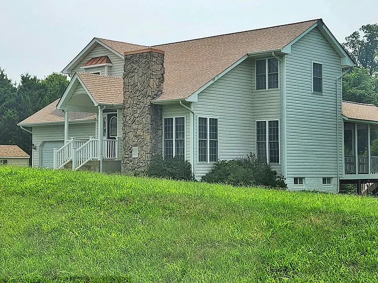 5905 Blue Ridge Rd — Photo 2