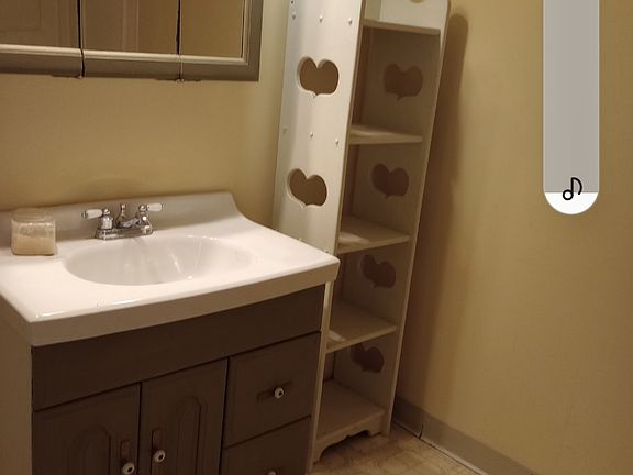 Upstairs Bathroom