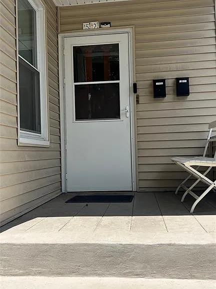 52 Christie Ave #1 — Photo 3