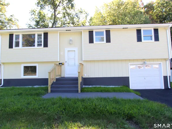 17 Forest Lane, Bloomfield, CT 06002