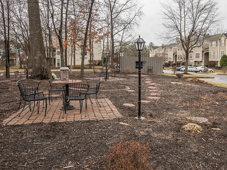 11205 Rienzi Pl #202 — Photo 45